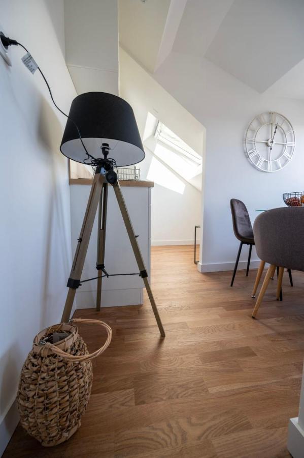 Apartamento Le Poulorio 12 - T2 - Proche Gare - Dernier Etage By Locly Lorient Exterior foto